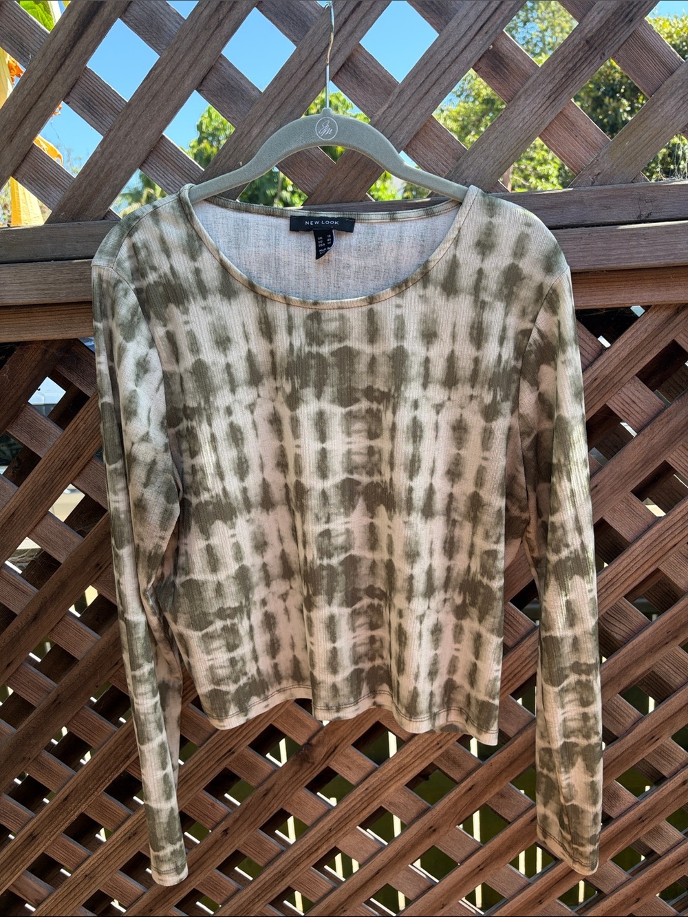 New Look Olive and Cream Tie-Dye Long Sleeve Top